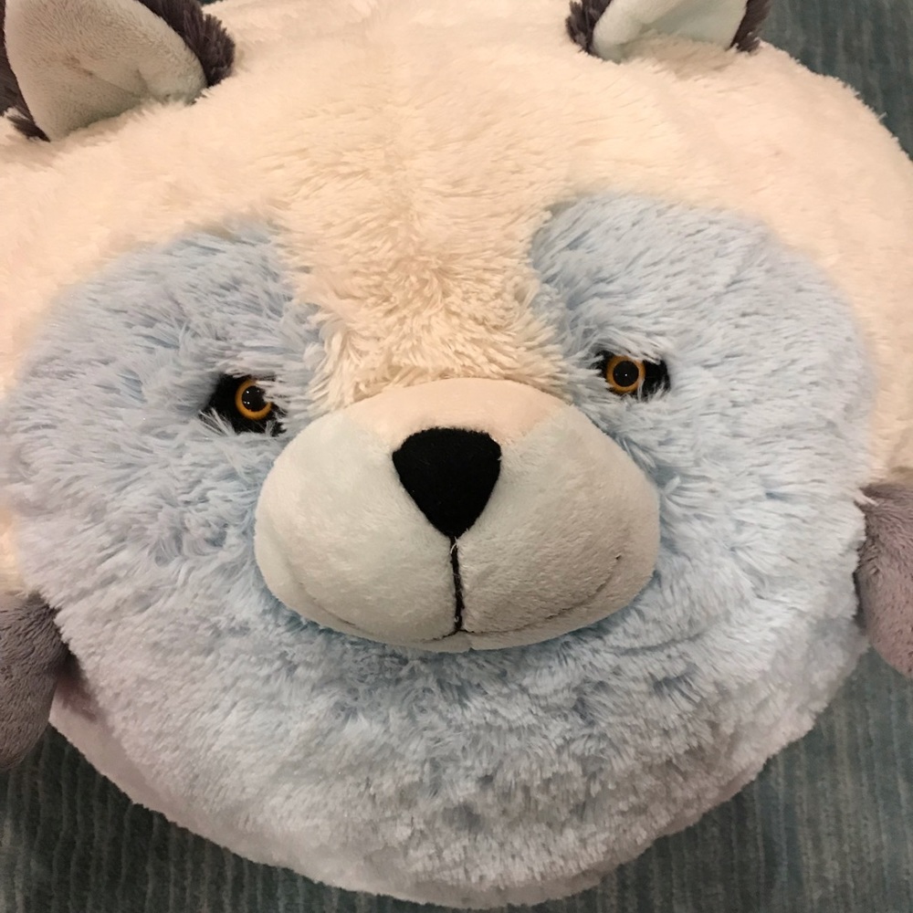 Squishable large arctic fox